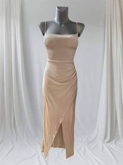 Robe Nelsia